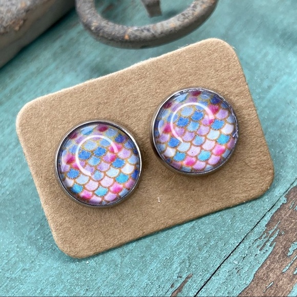 Whiskey Kiss Jewelry - WHISKEY KISS Mermaid Scales Cabochon Stud Earrings